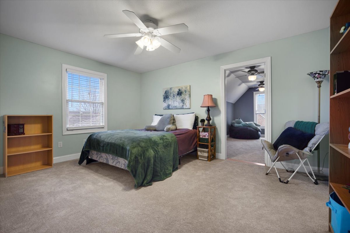 2007 Withers Lane, Bloomington, IL 61704