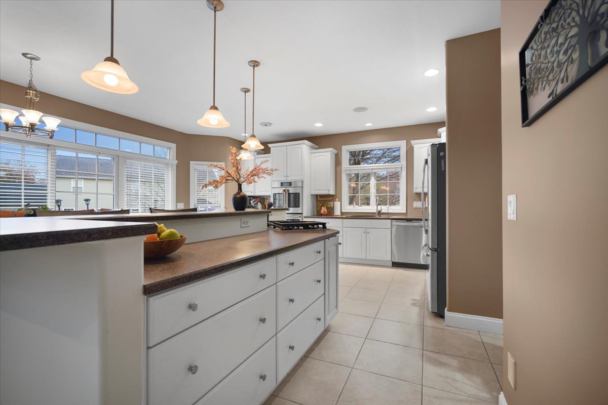 2007 Withers Lane, Bloomington, IL 61704