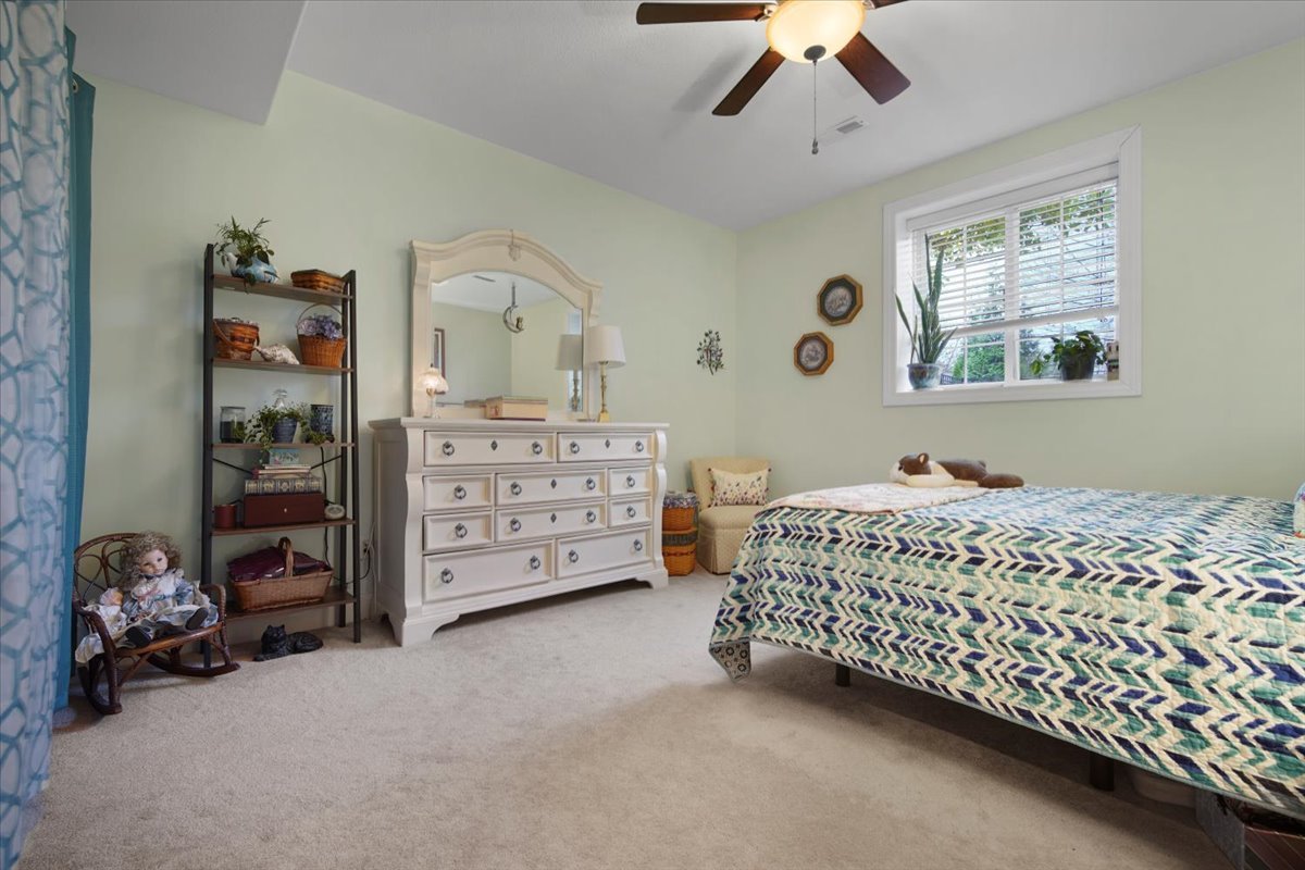 2007 Withers Lane, Bloomington, IL 61704