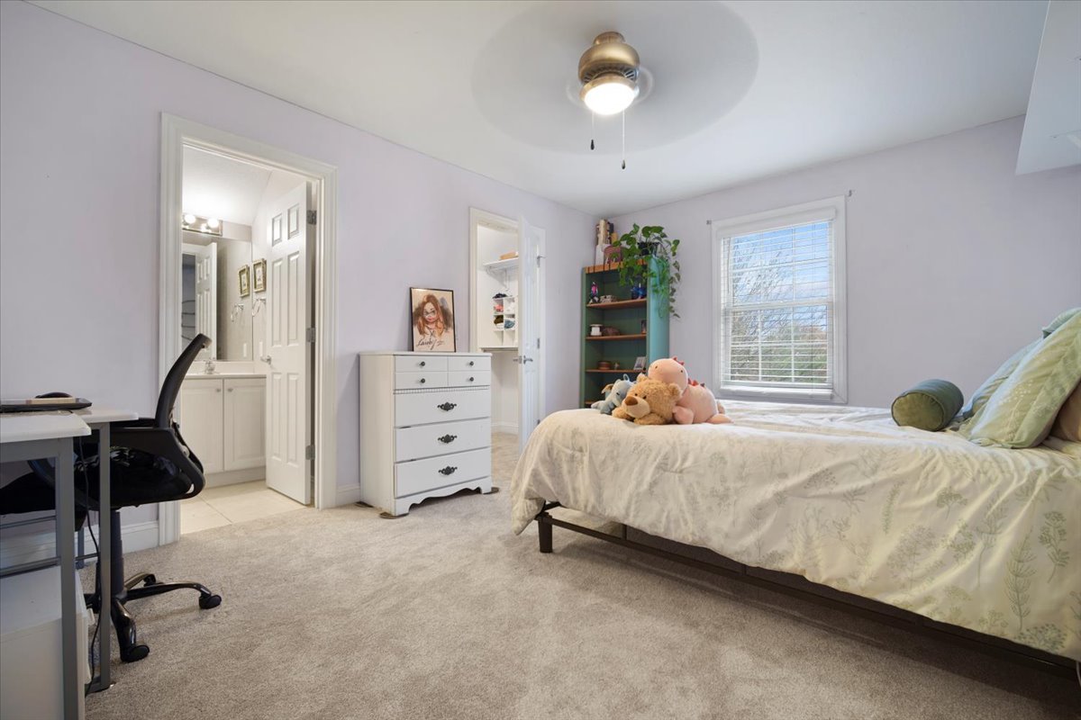 2007 Withers Lane, Bloomington, IL 61704