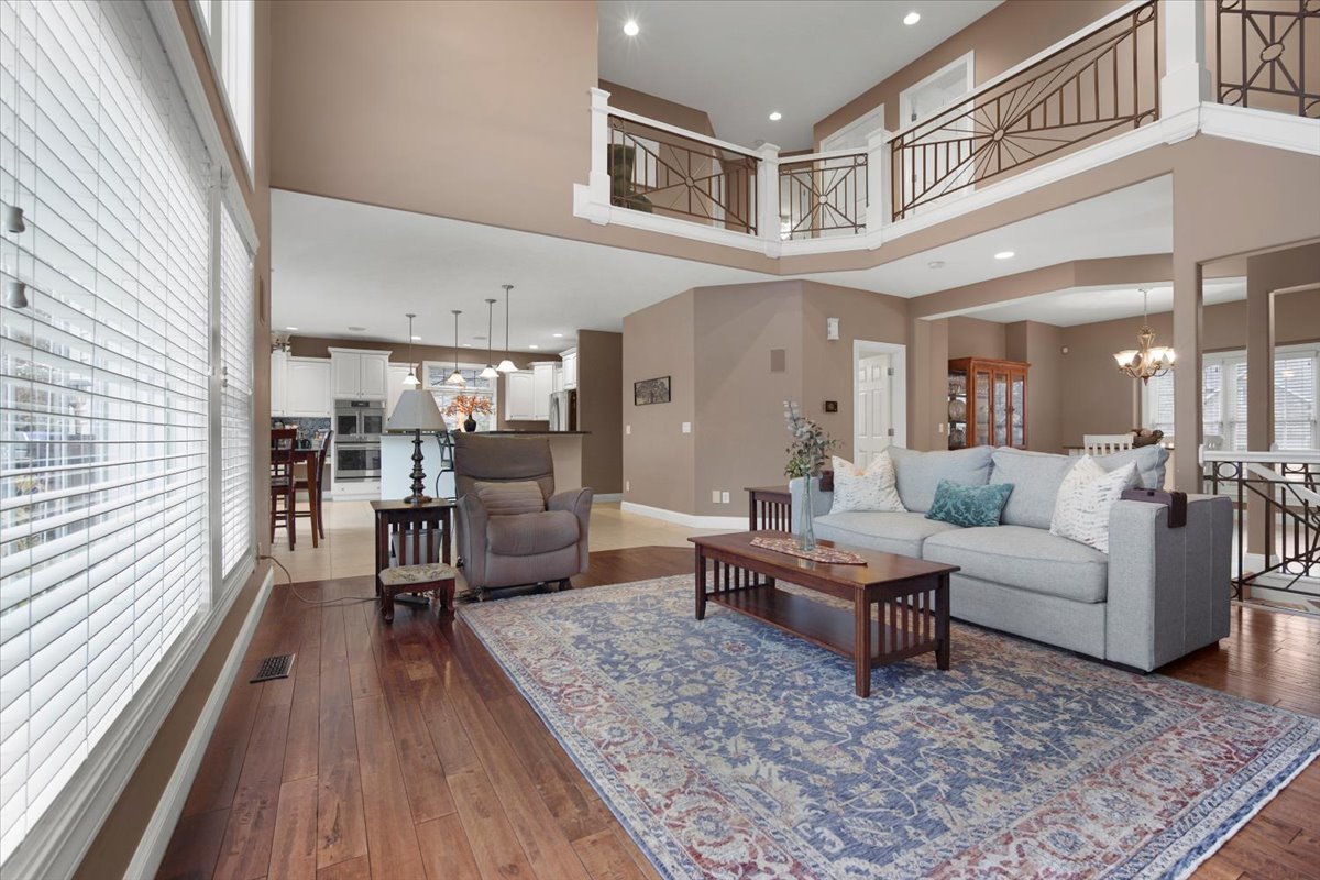 2007 Withers Lane, Bloomington, IL 61704