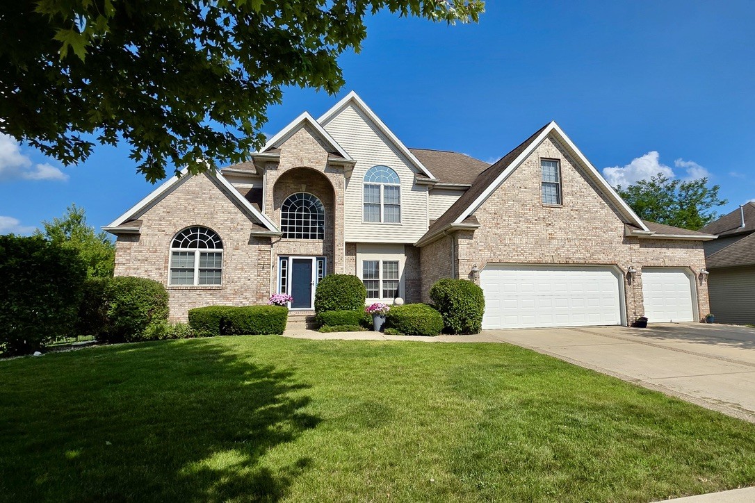 2007 Withers Lane, Bloomington, IL 61704