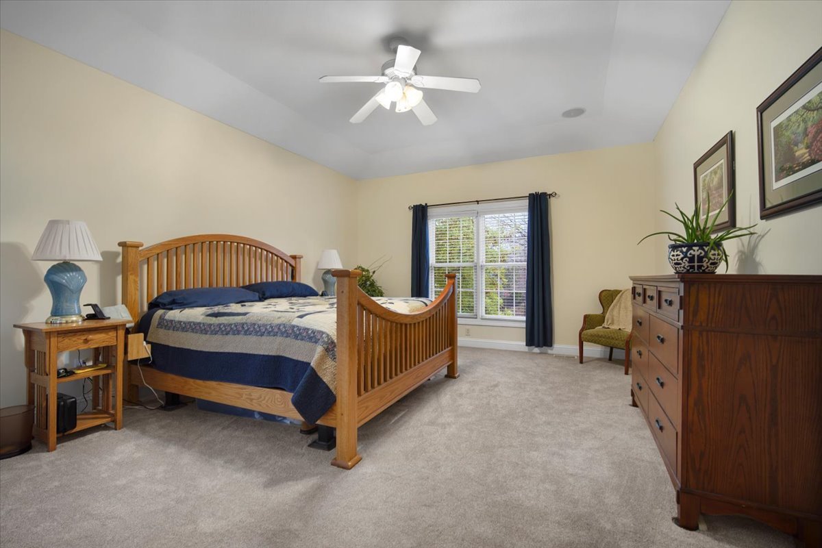 2007 Withers Lane, Bloomington, IL 61704