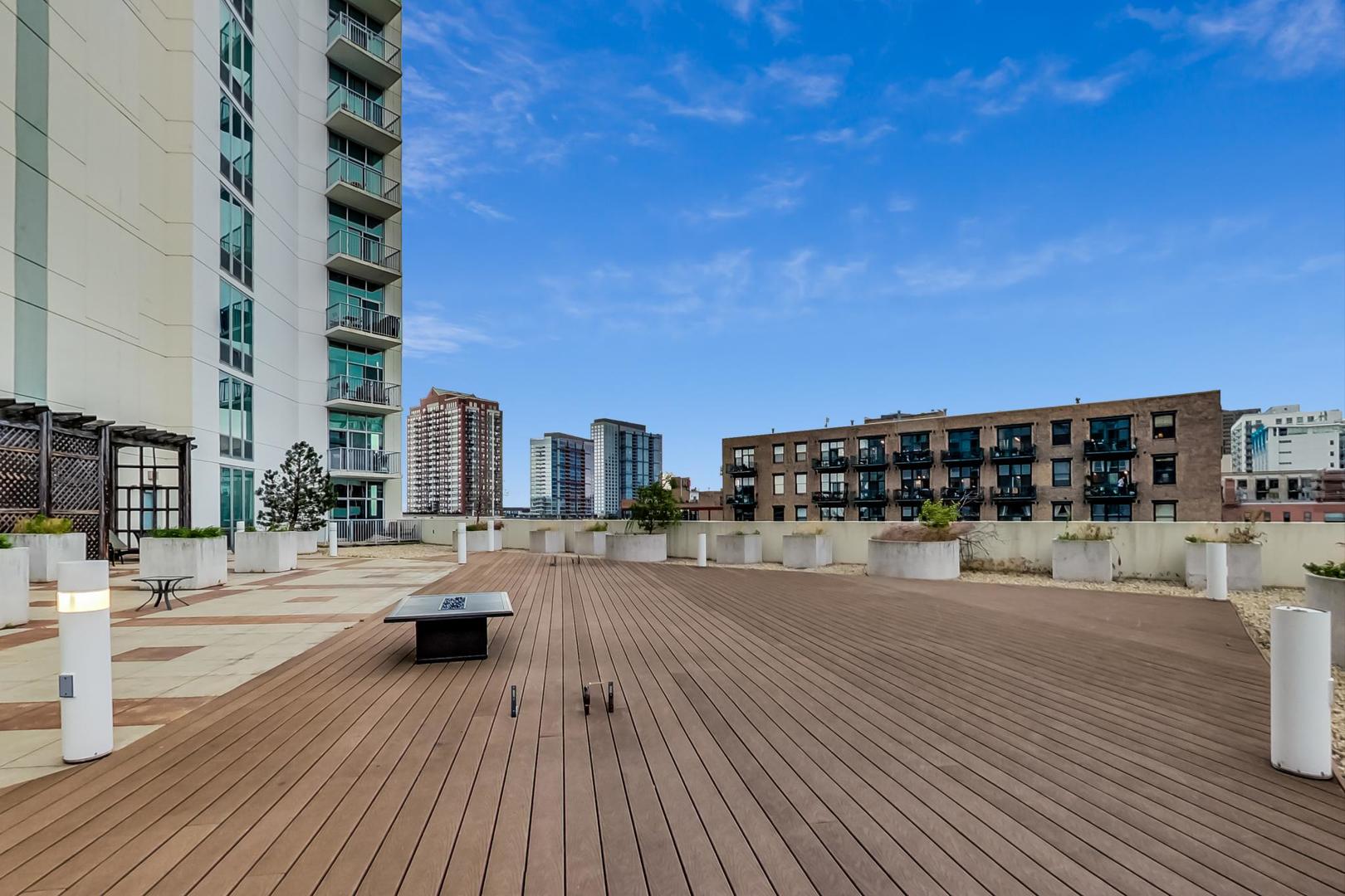 1600 S Indiana Avenue #1602, Chicago, IL 60616