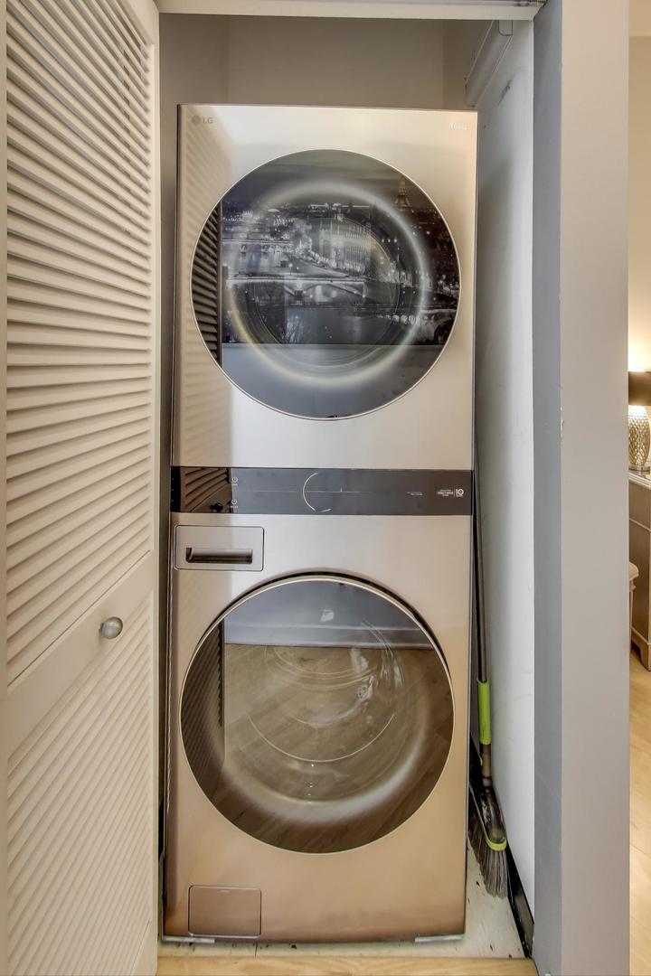 1600 S Indiana Avenue #1602, Chicago, IL 60616