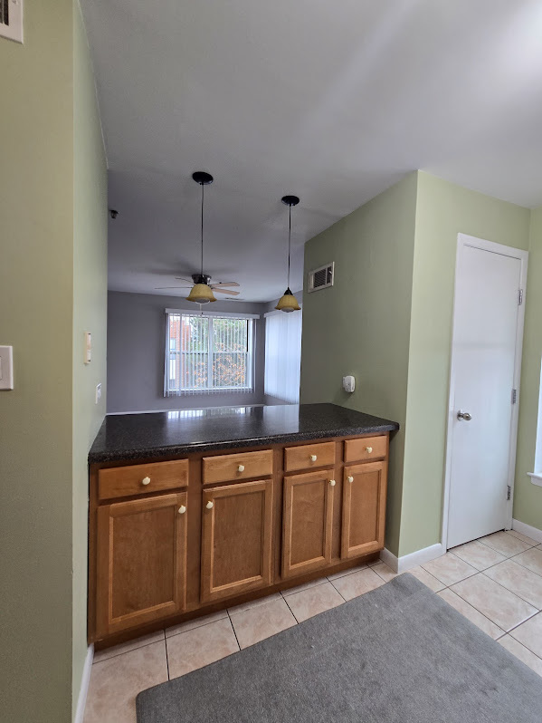 3255 KIRCHOFF Road #301, Rolling Meadows, IL 60008