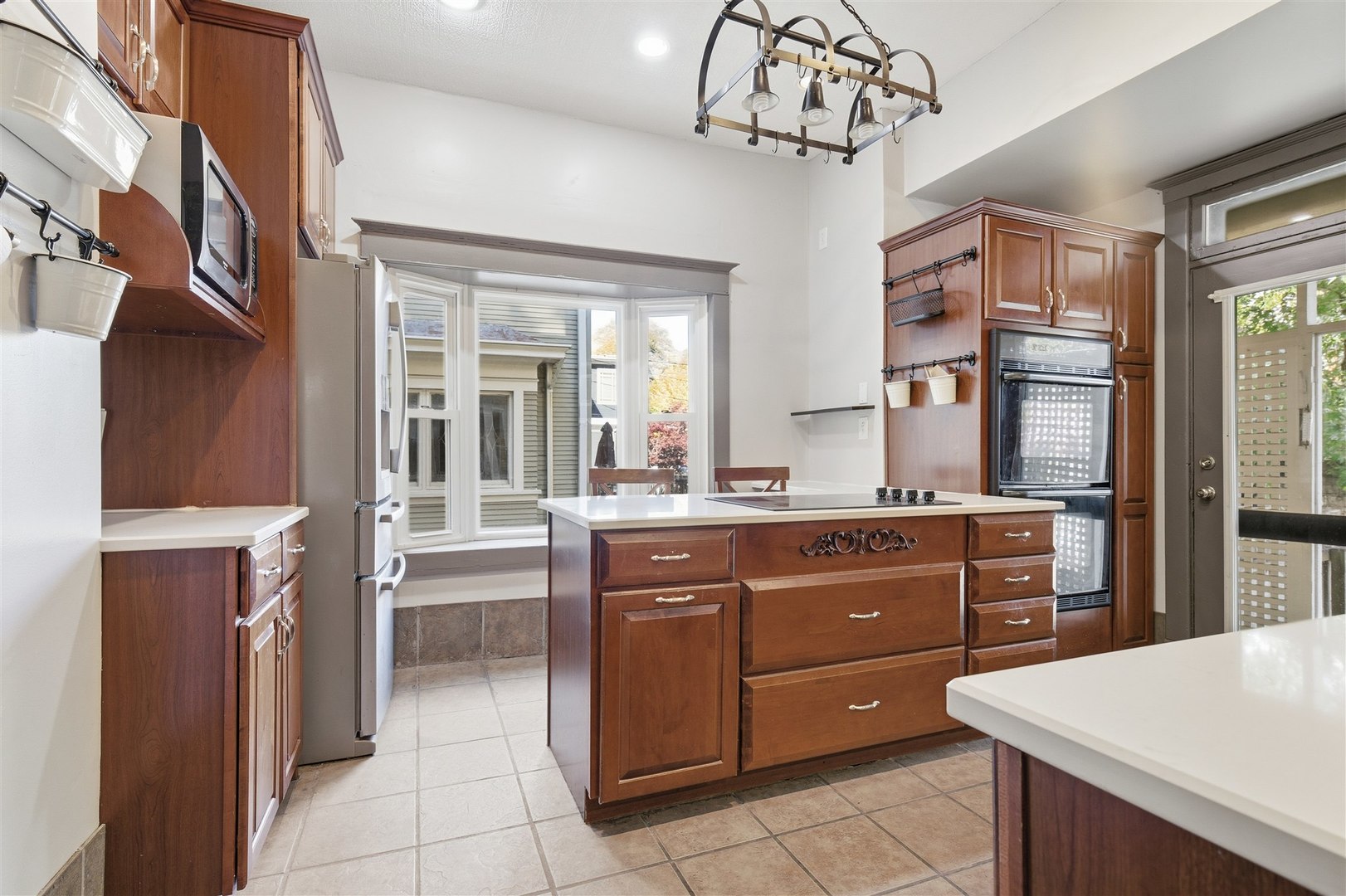 1209 N Clinton Boulevard, Bloomington, IL 61701