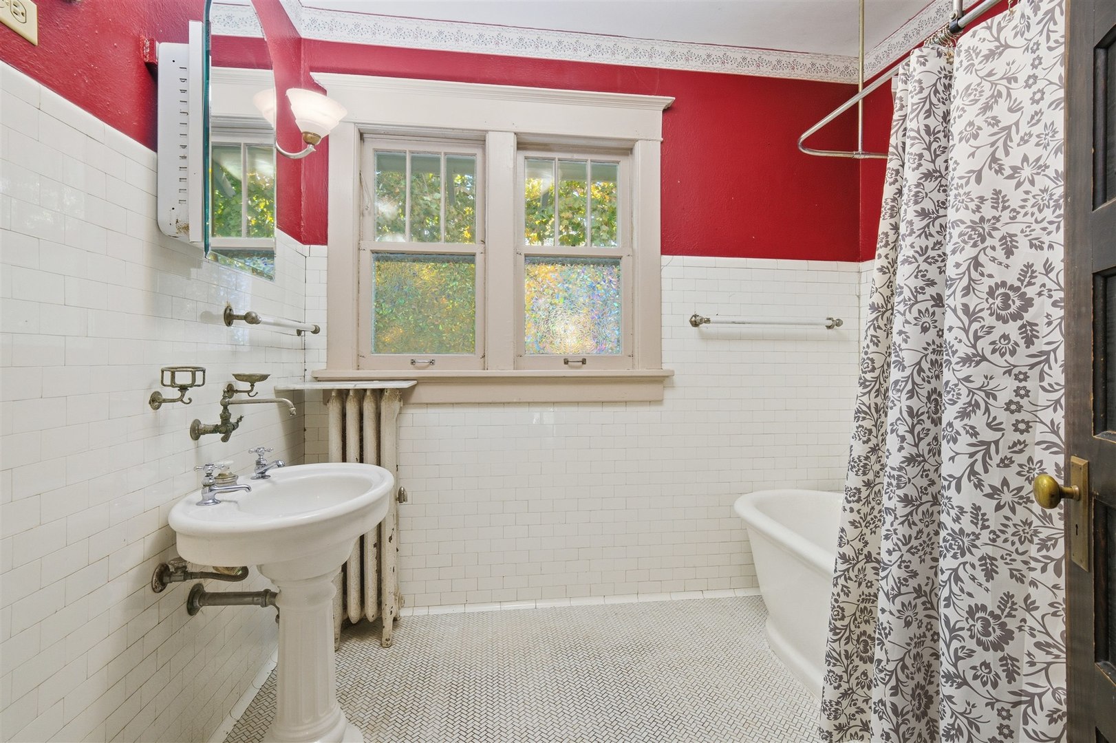 1209 N Clinton Boulevard, Bloomington, IL 61701