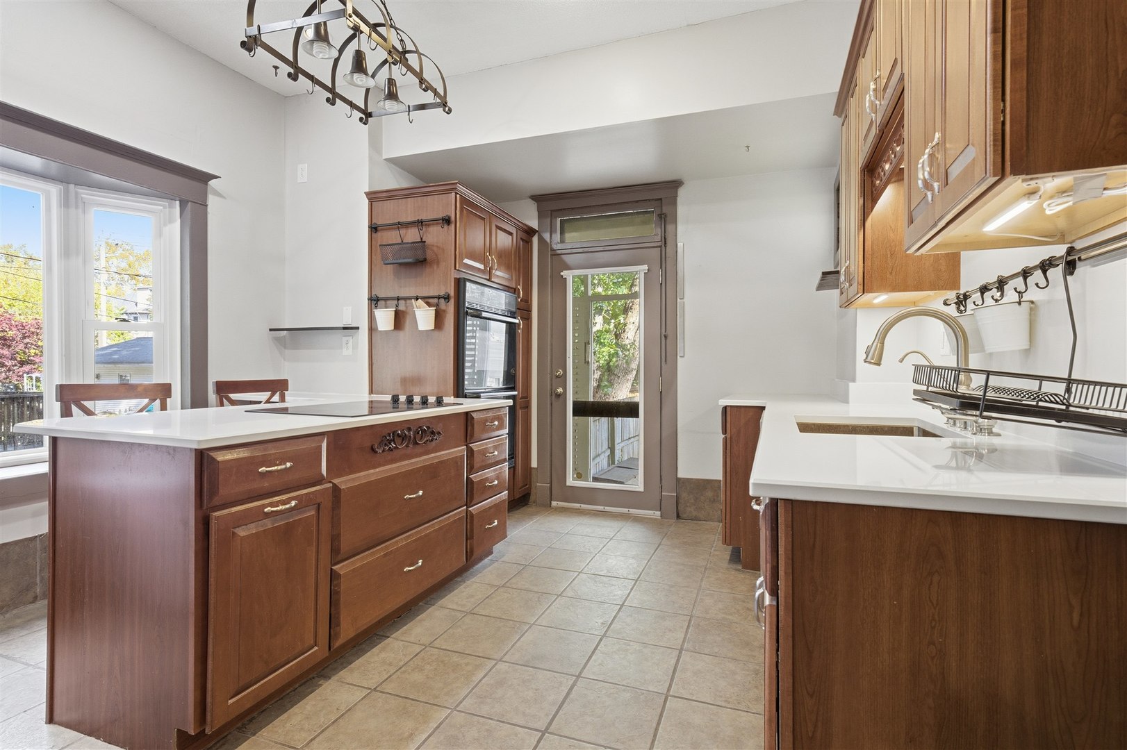 1209 N Clinton Boulevard, Bloomington, IL 61701