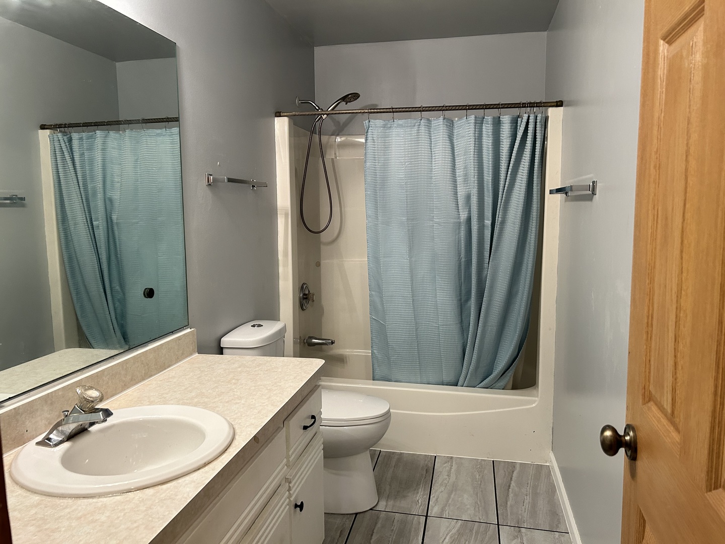 2104 Olde Mill Road, Plainfield, IL 60586