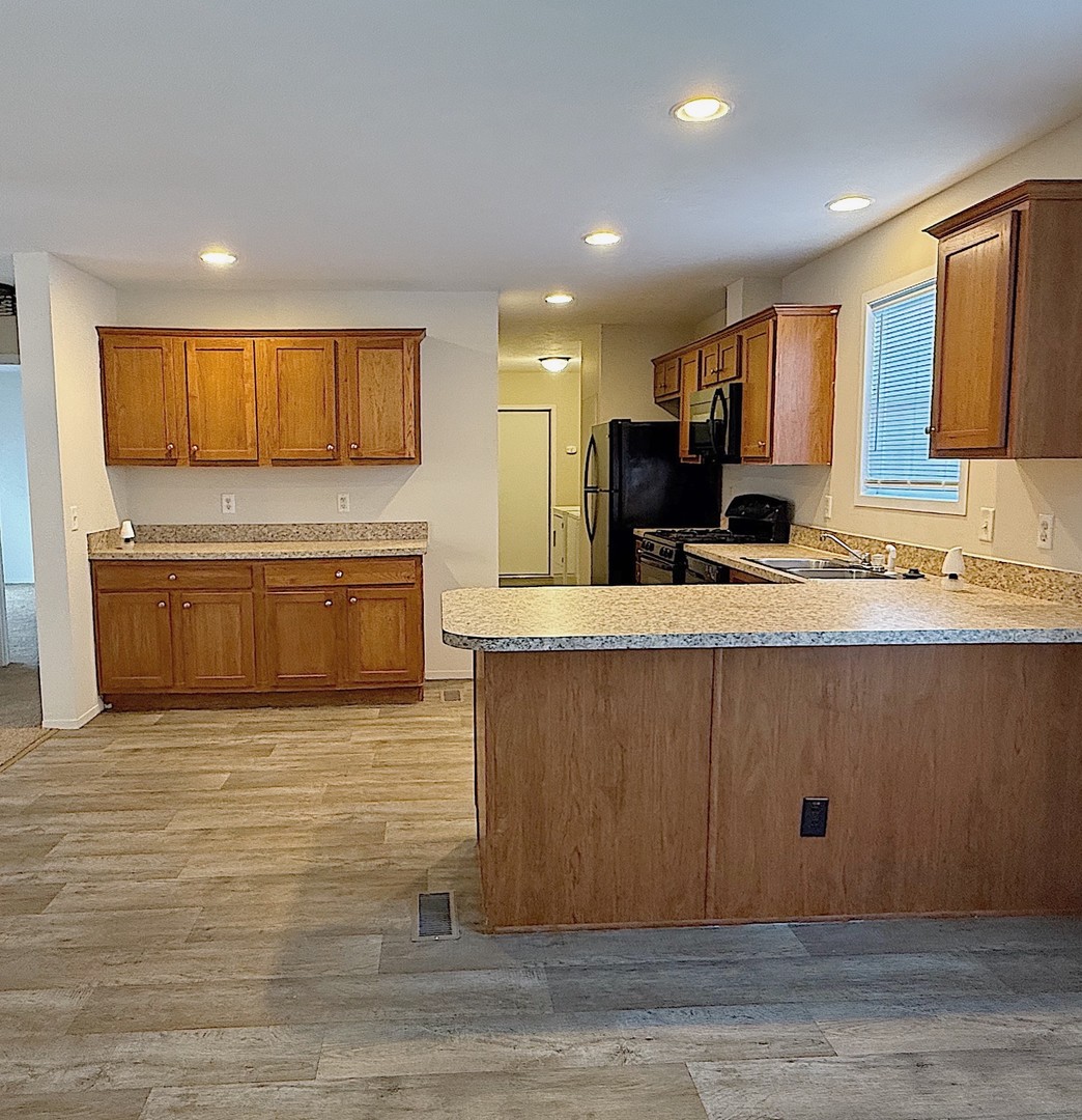 186 Carriage Lane, Sauk Village, IL 60411