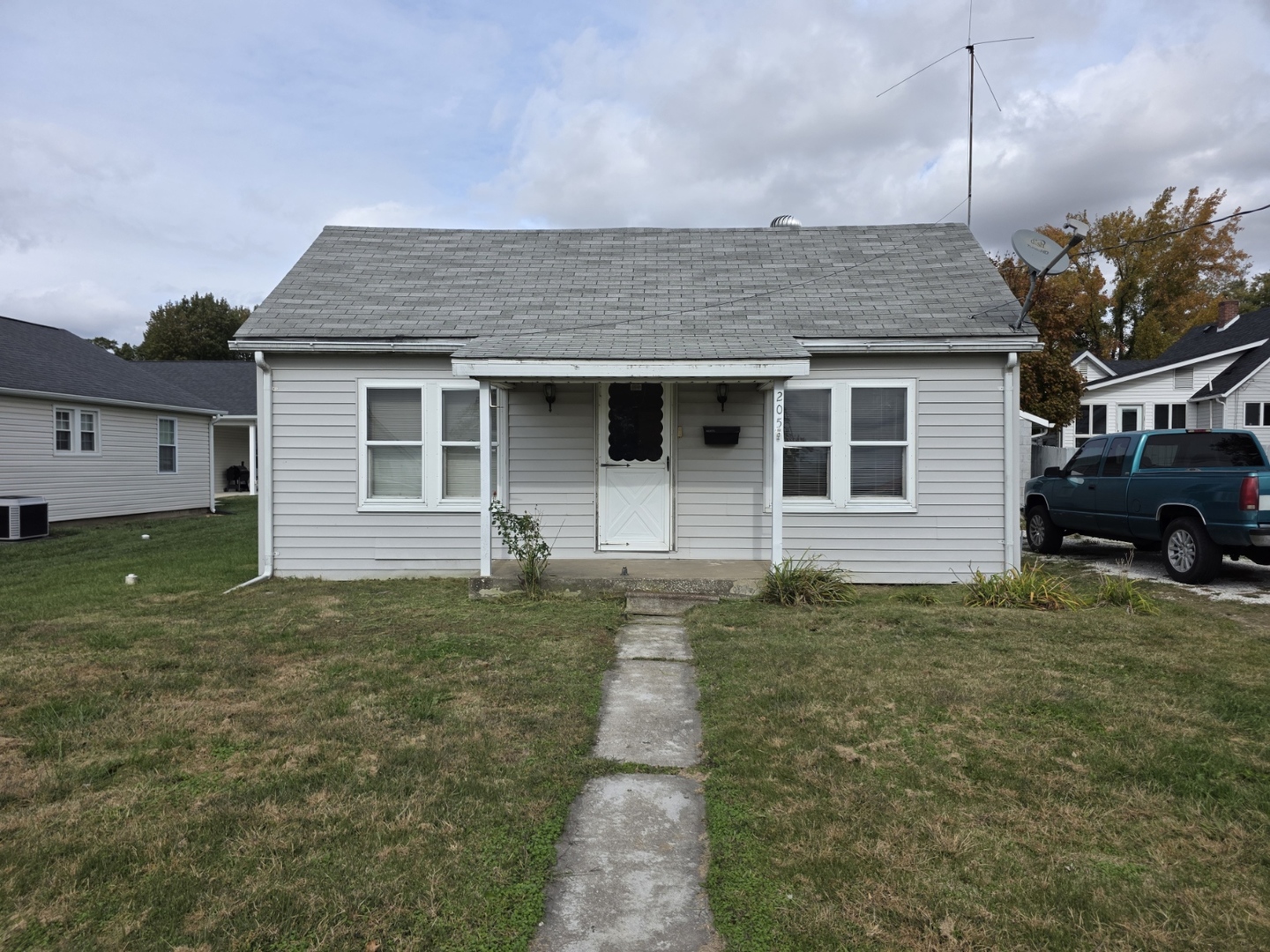 205 Leonard Avenue, Jerseyville, IL 62052