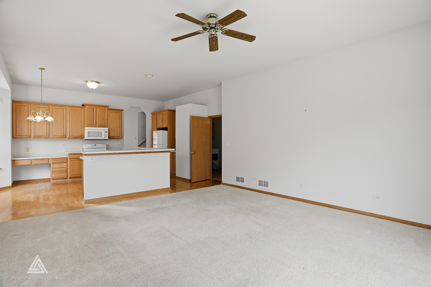 9430 Georgetown Square, Orland Park, IL 60467