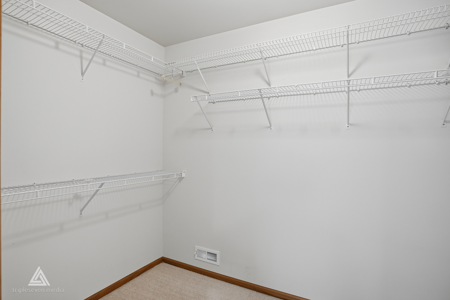 9430 Georgetown Square, Orland Park, IL 60467