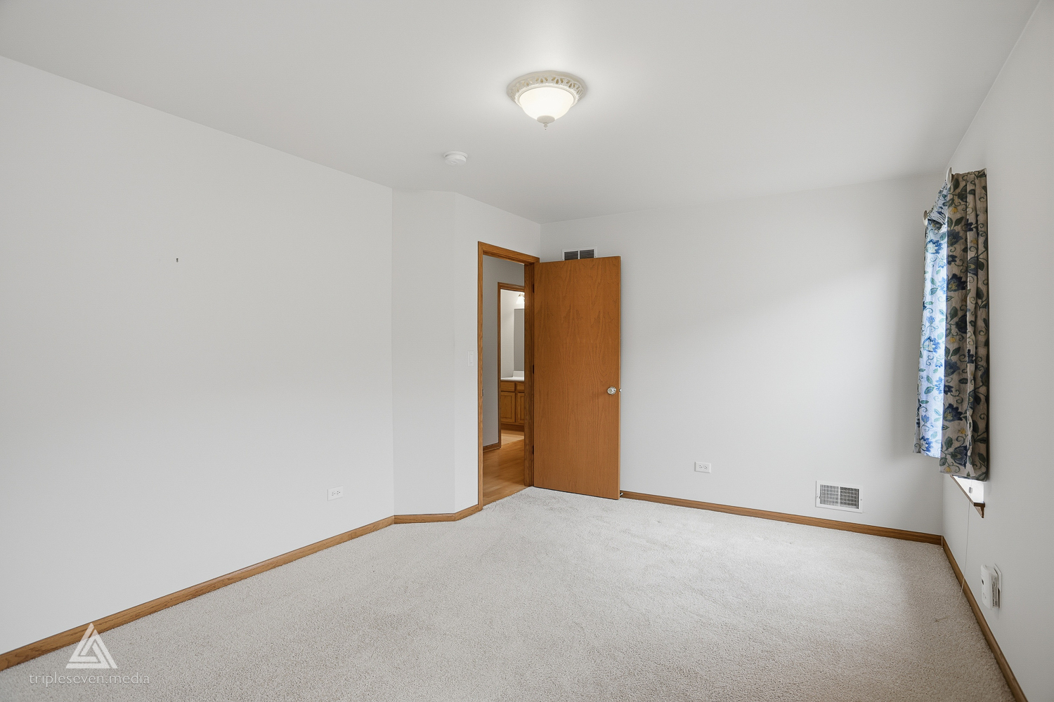 9430 Georgetown Square, Orland Park, IL 60467