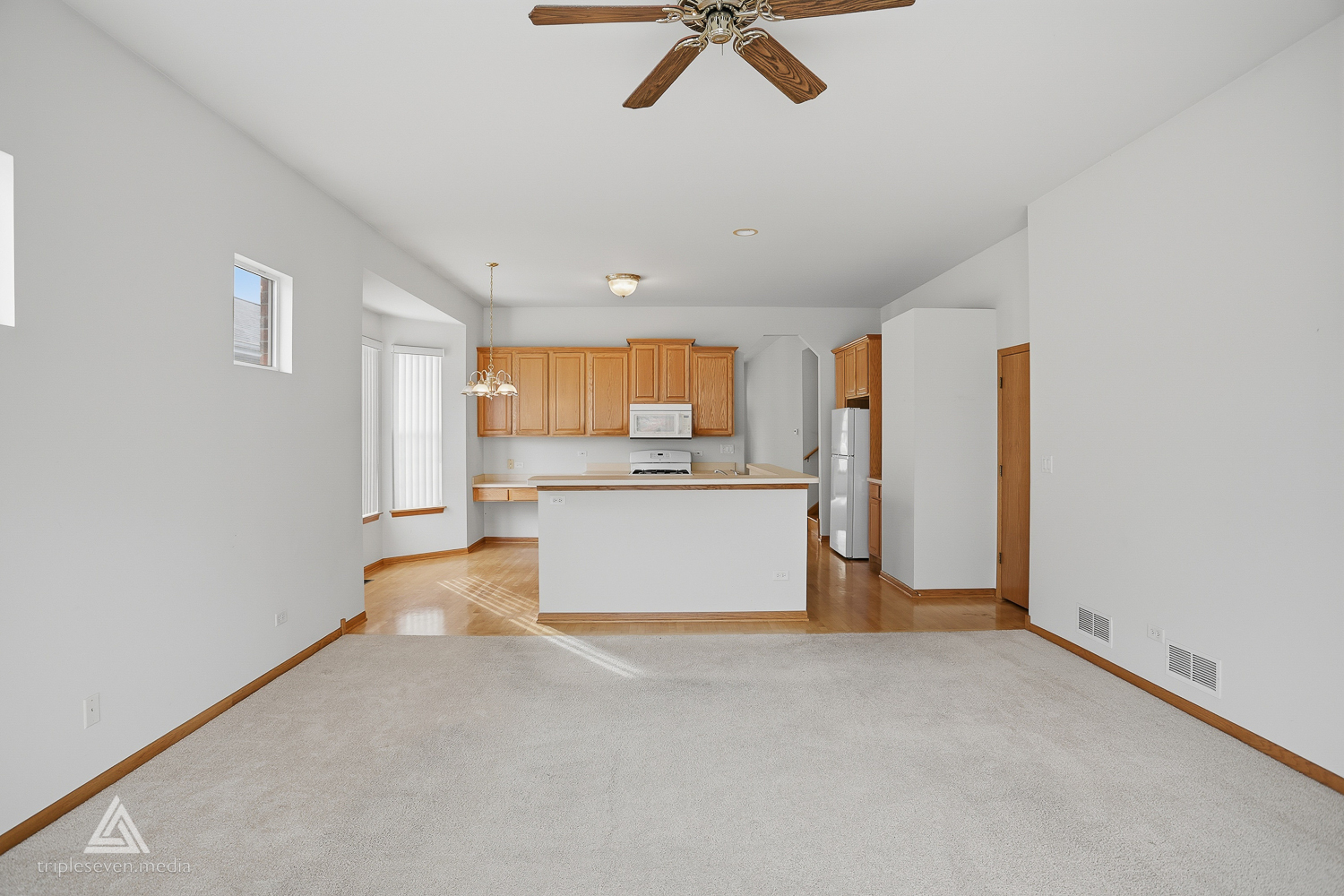 9430 Georgetown Square, Orland Park, IL 60467