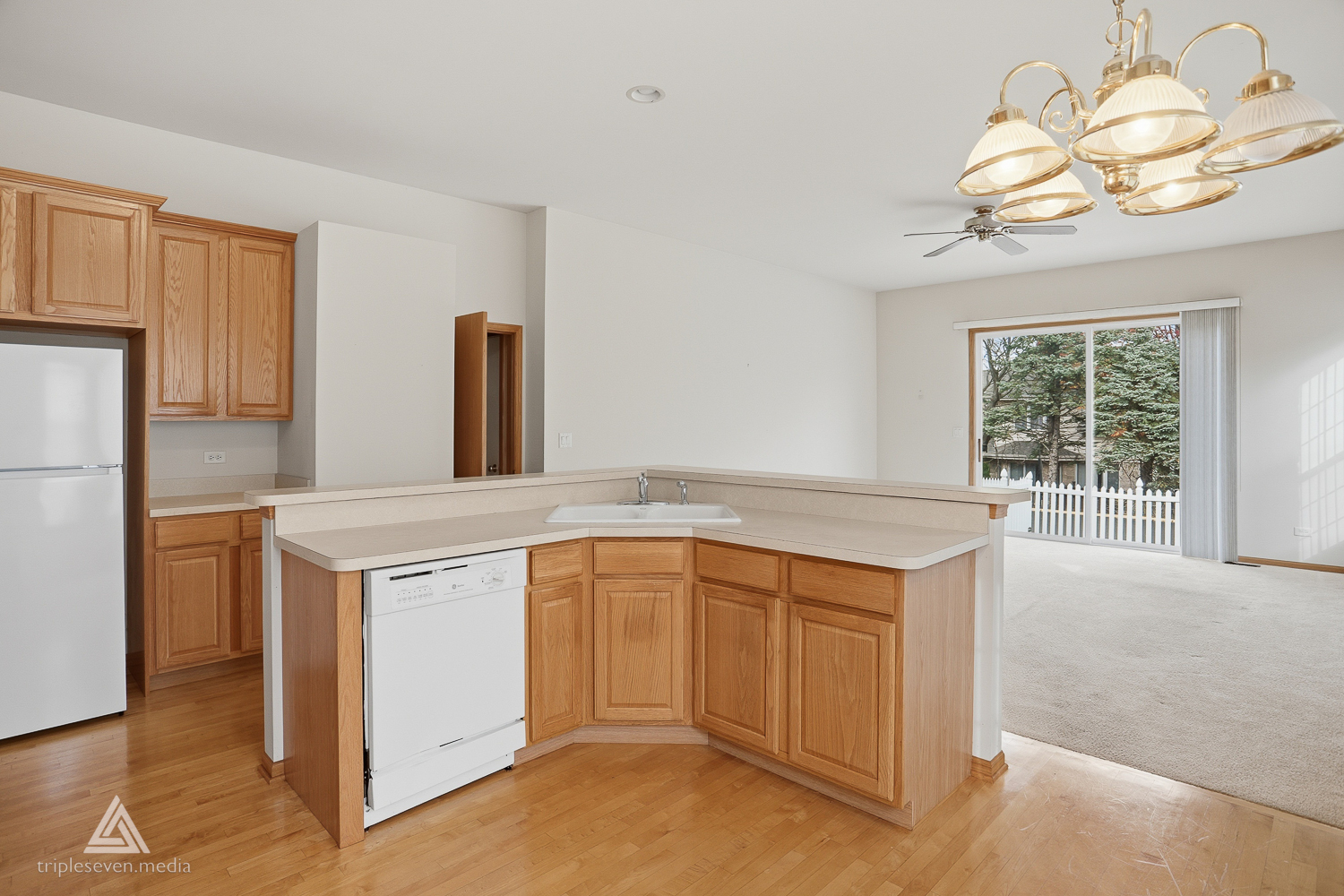 9430 Georgetown Square, Orland Park, IL 60467