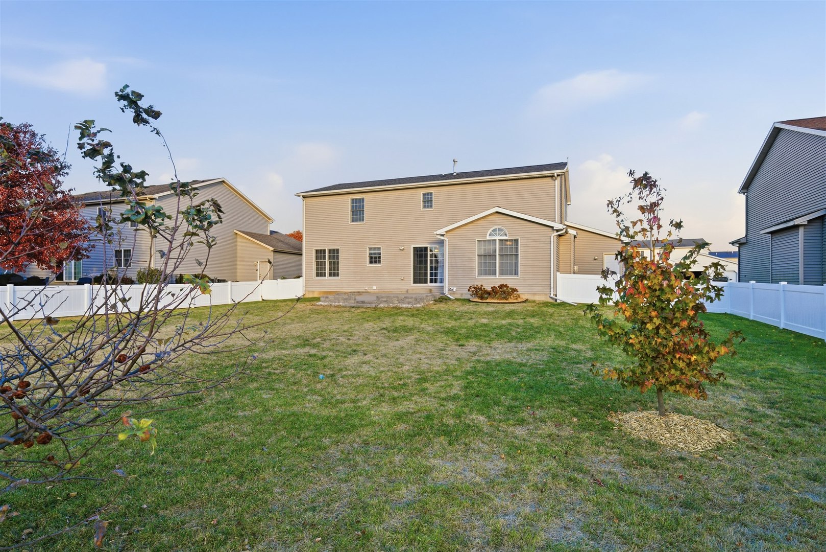 1305 Cashel Drive, Bloomington, IL 61704