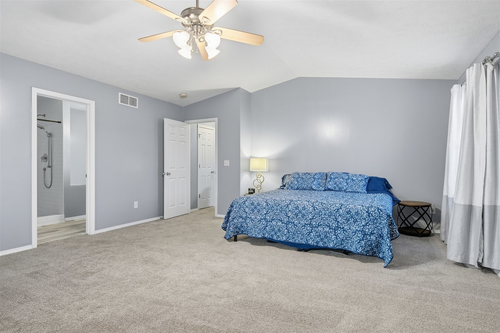 1305 Cashel Drive, Bloomington, IL 61704