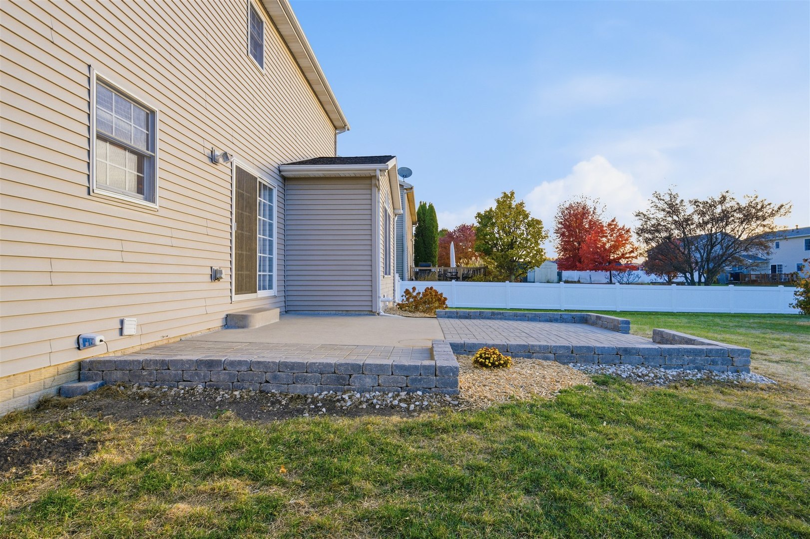 1305 Cashel Drive, Bloomington, IL 61704