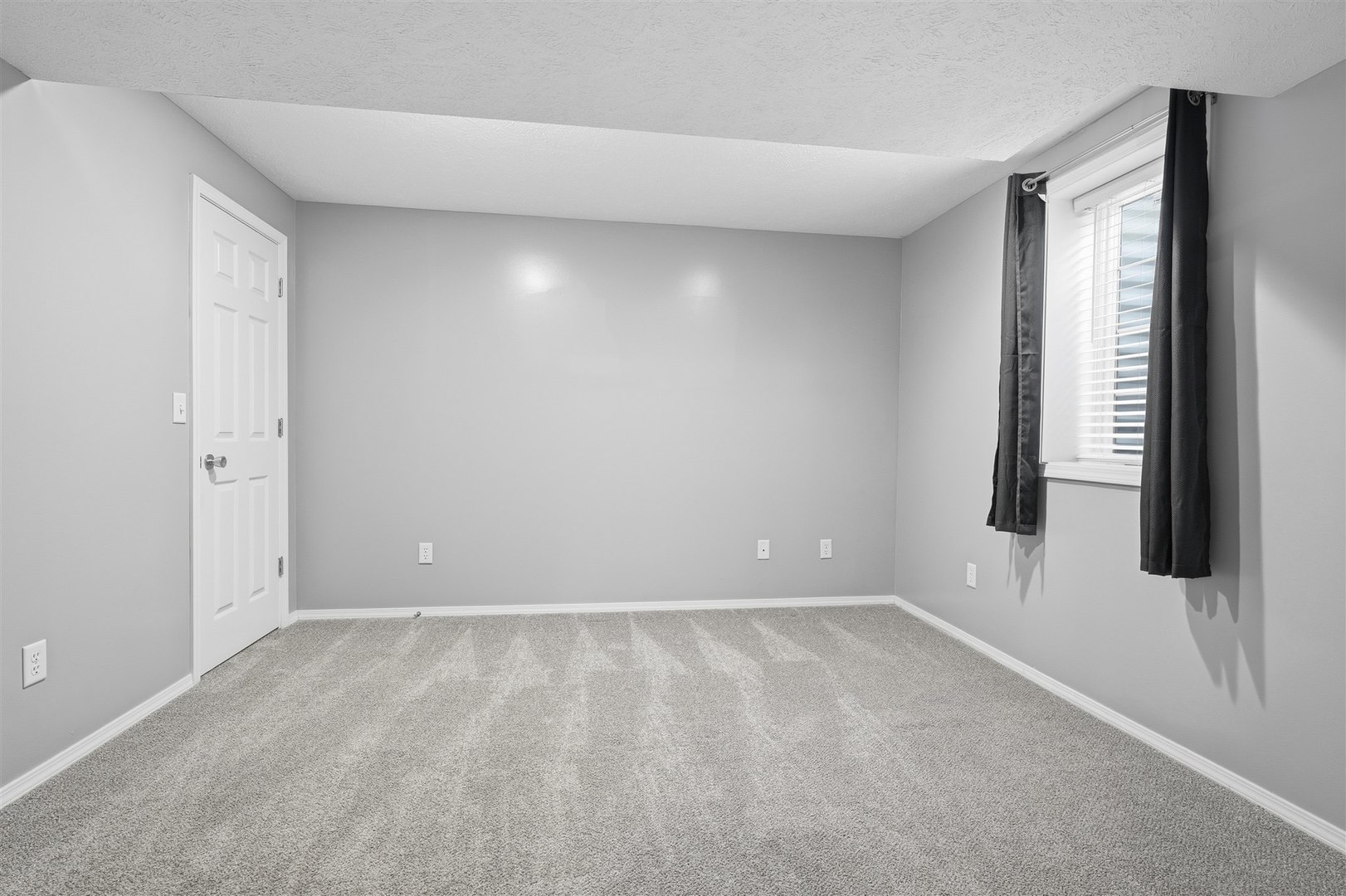 1305 Cashel Drive, Bloomington, IL 61704