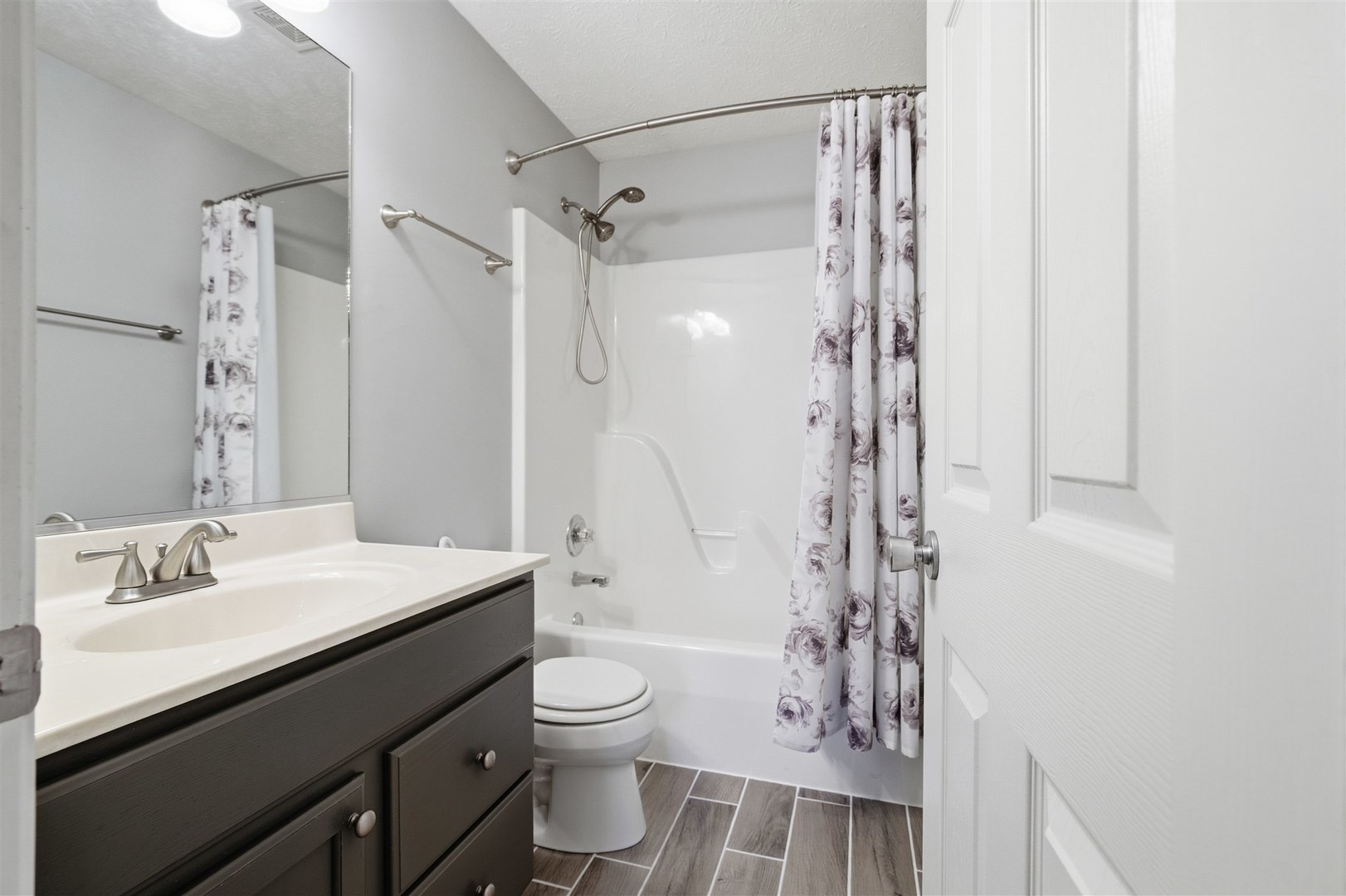 1305 Cashel Drive, Bloomington, IL 61704