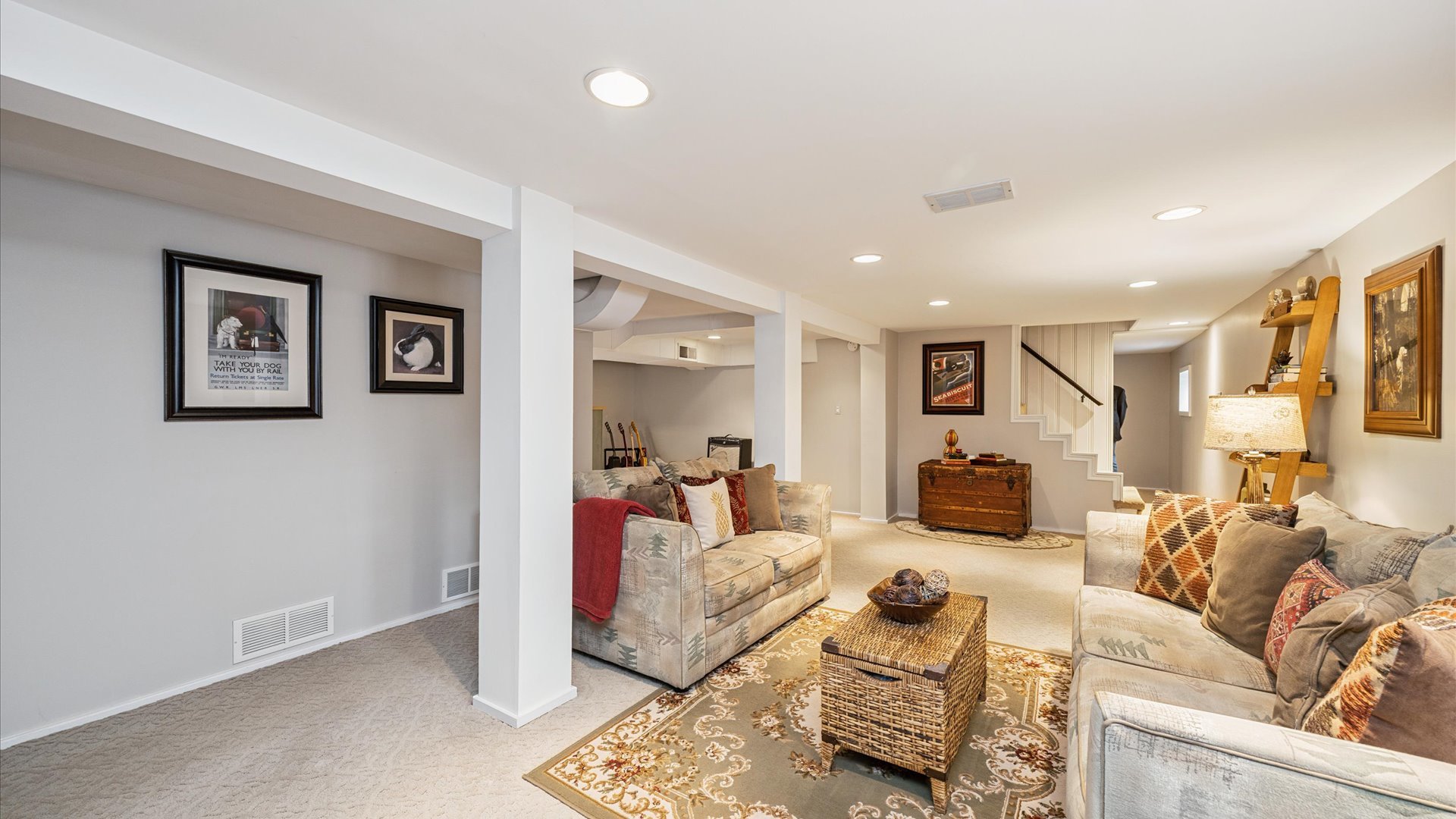 66 Dover Avenue, La Grange, IL 60525