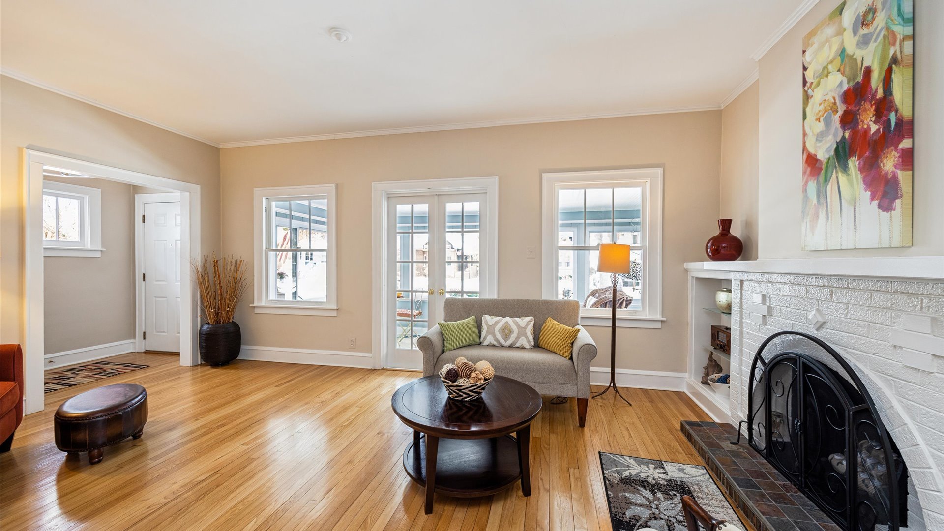 66 Dover Avenue, La Grange, IL 60525