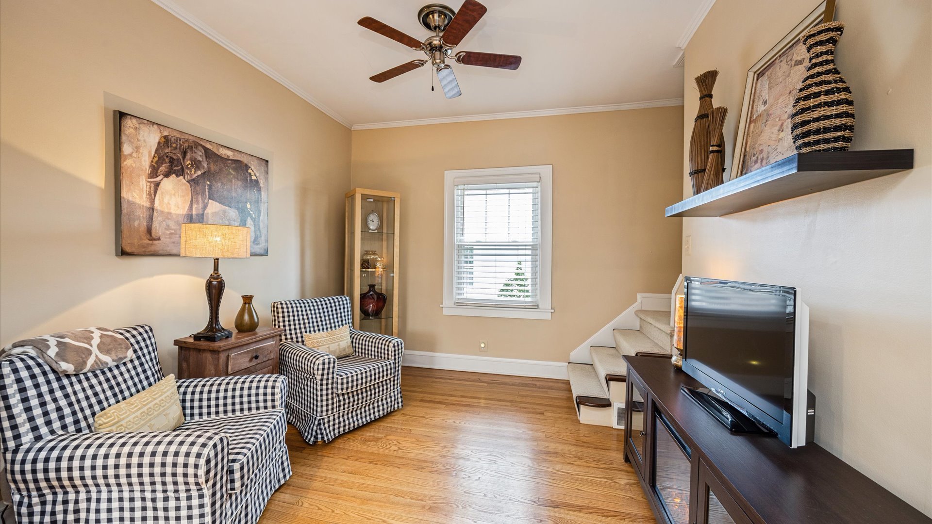 66 Dover Avenue, La Grange, IL 60525