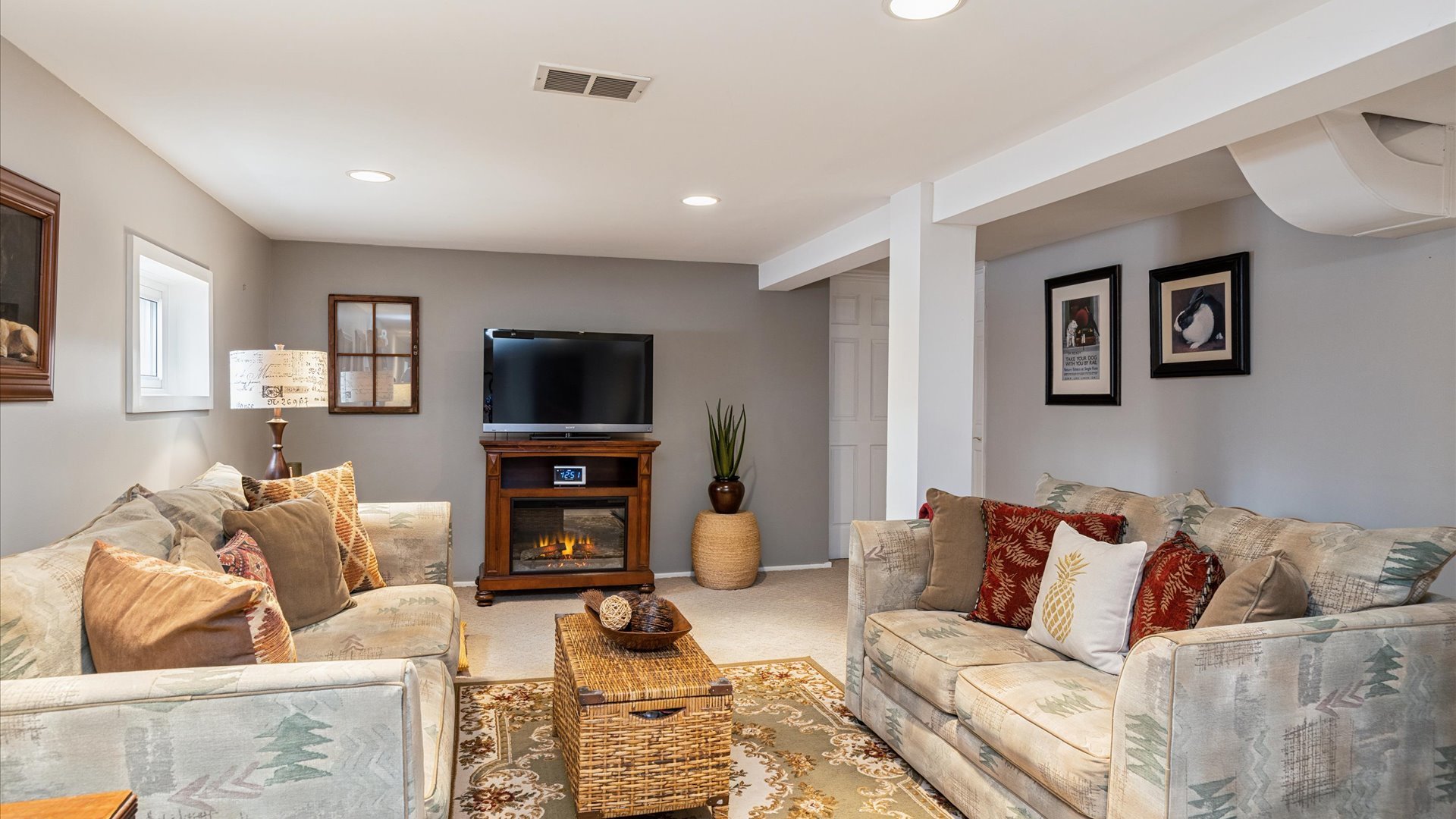 66 Dover Avenue, La Grange, IL 60525