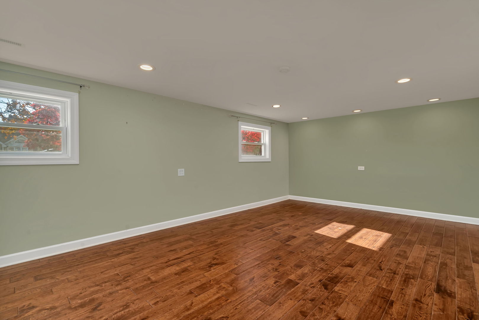 8142 W 90th Street, Hickory Hills, IL 60457