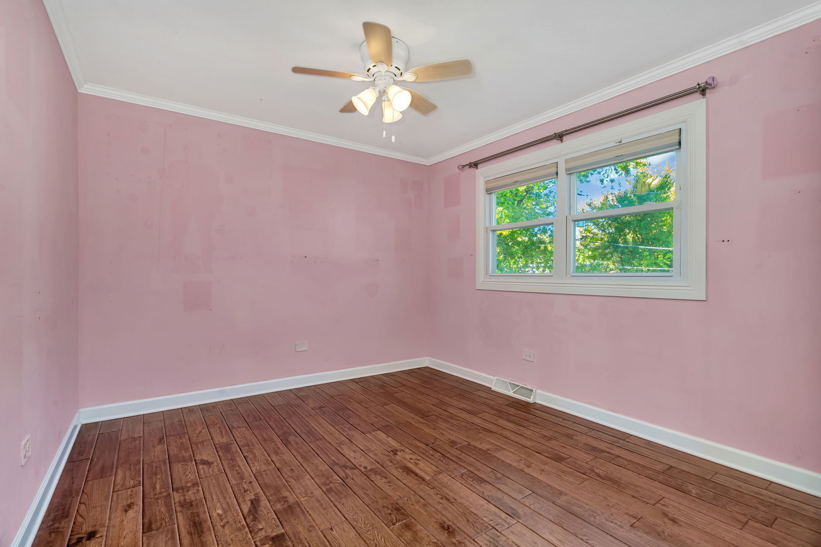 8142 W 90th Street, Hickory Hills, IL 60457