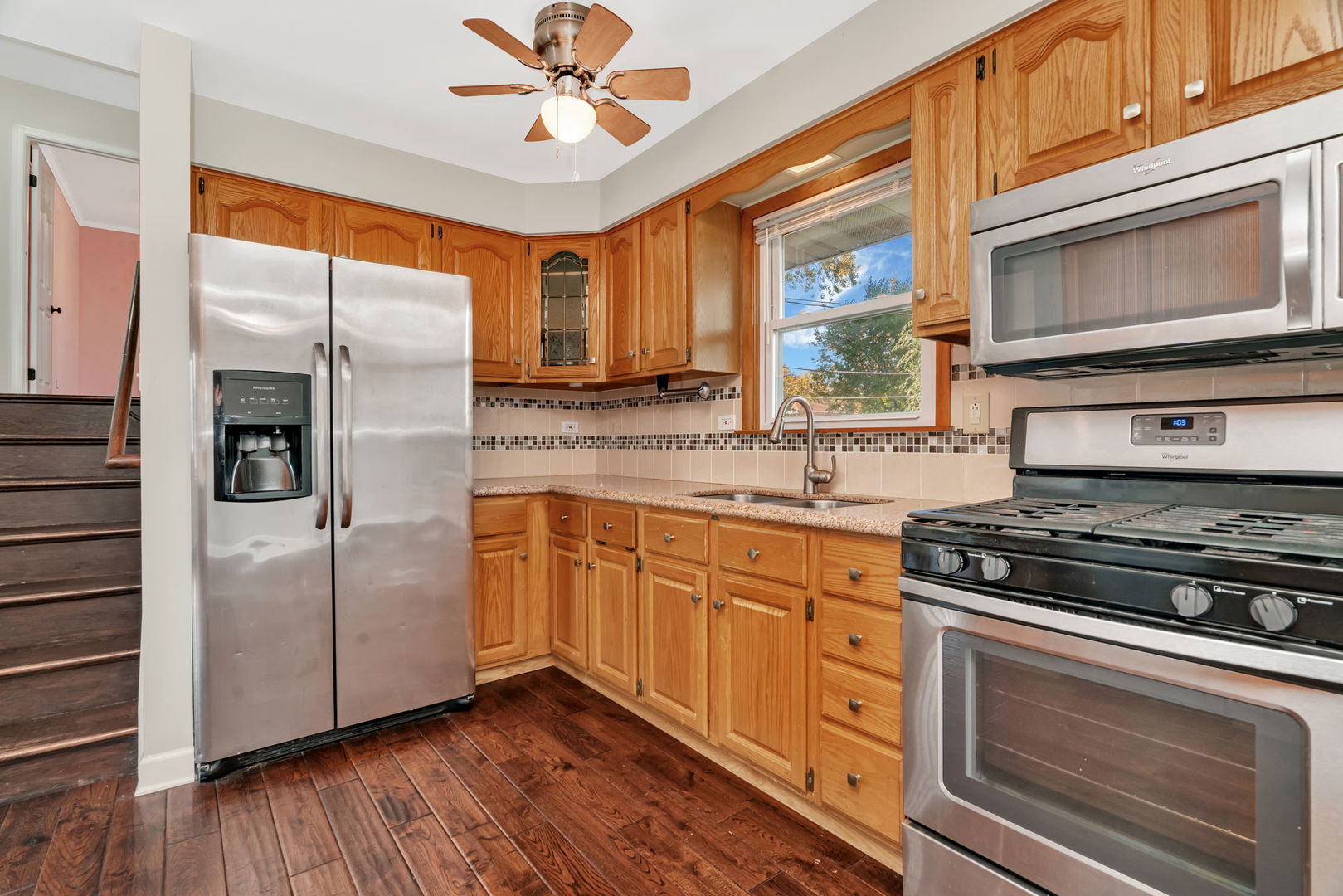 8142 W 90th Street, Hickory Hills, IL 60457