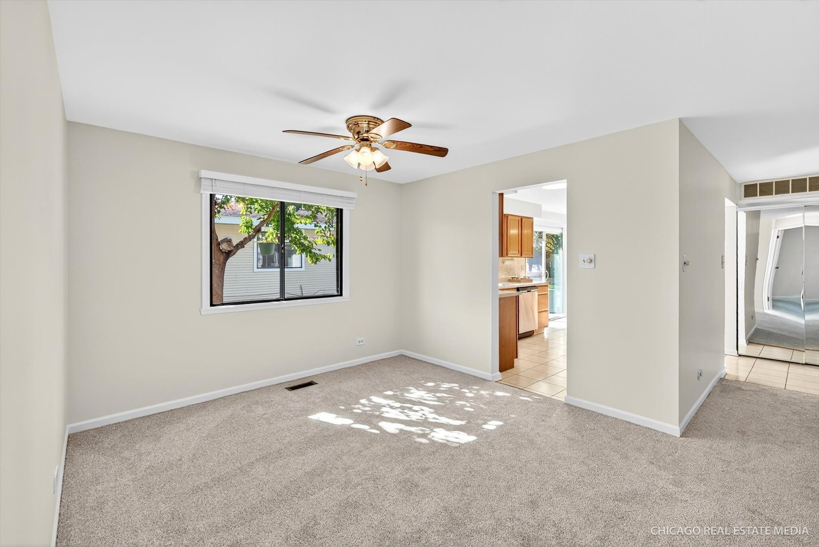 1069 Mohegan Lane, Schaumburg, IL 60193