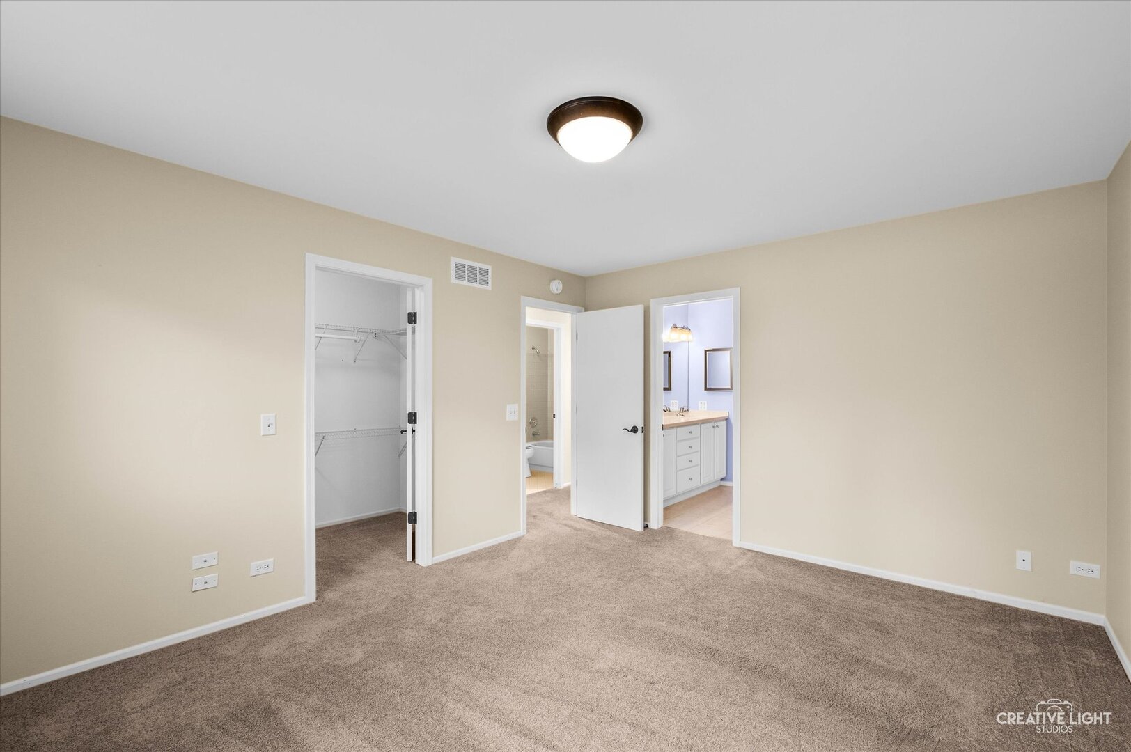 101 Villa Way, Bloomingdale, IL 60108