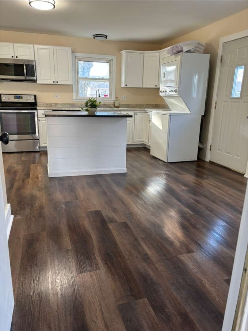 15208 Highland Avenue, Orland Park, IL 60462