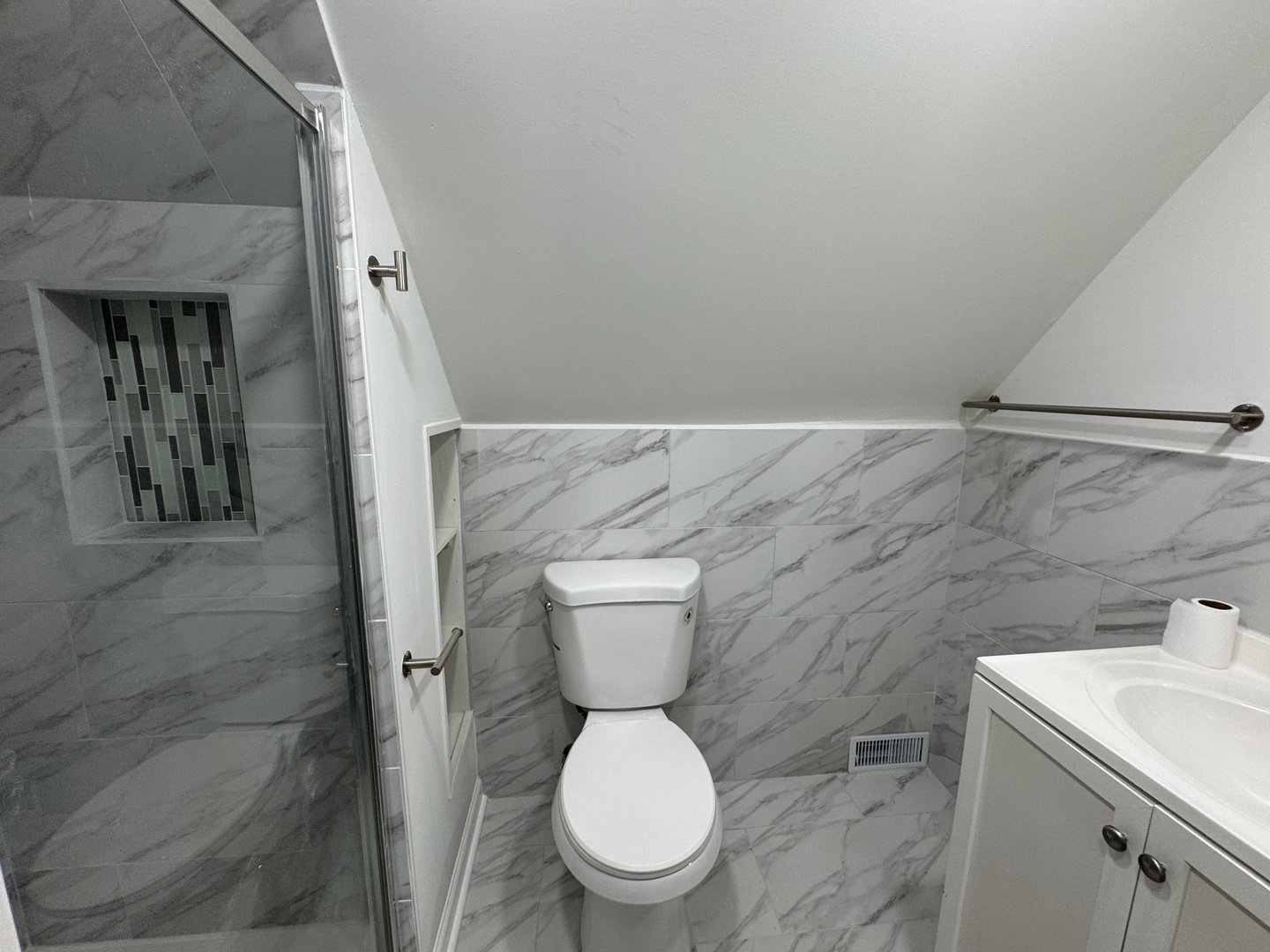 11333 S Edbrooke Avenue, Chicago, IL 60628