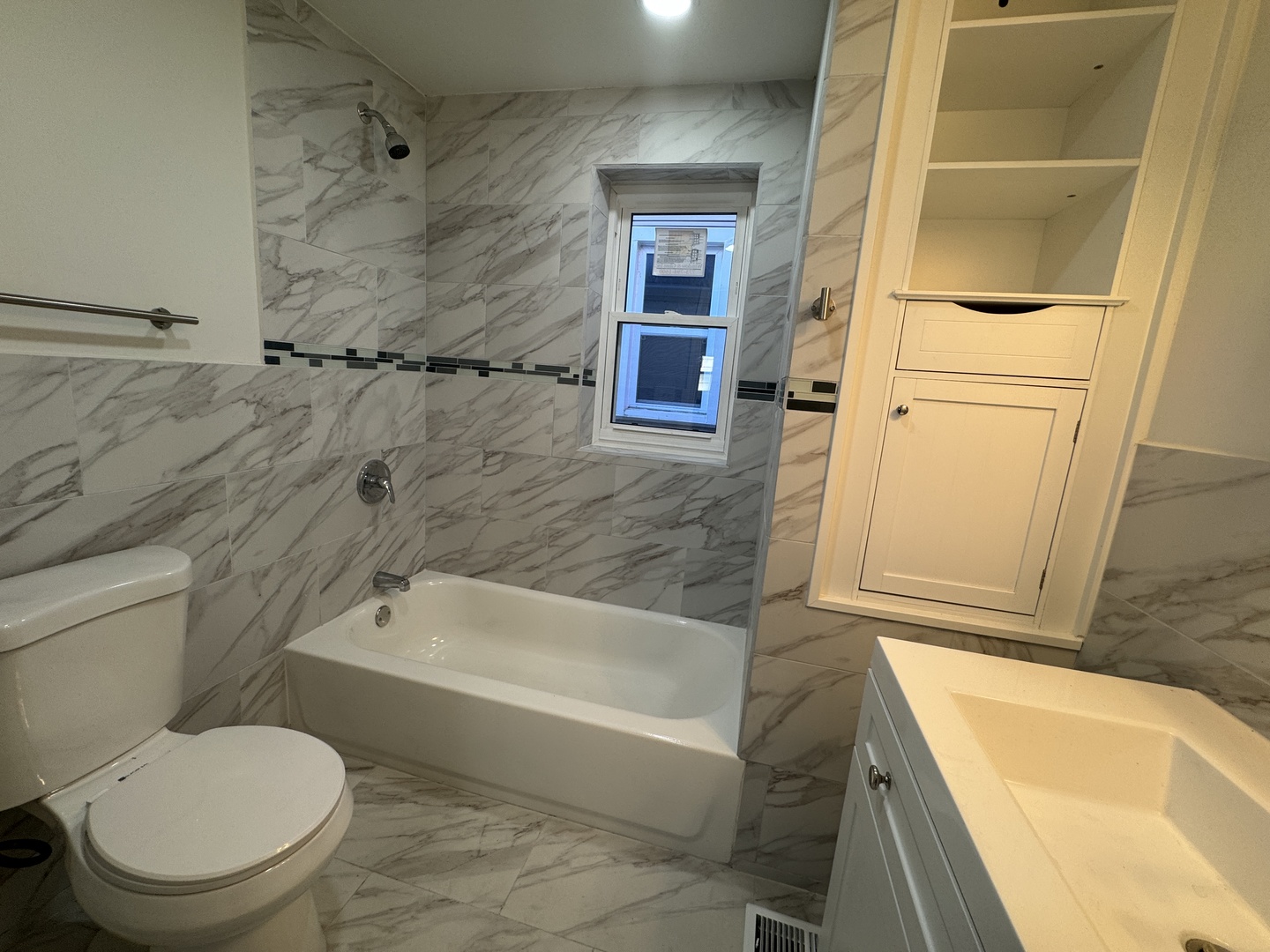 11333 S Edbrooke Avenue, Chicago, IL 60628