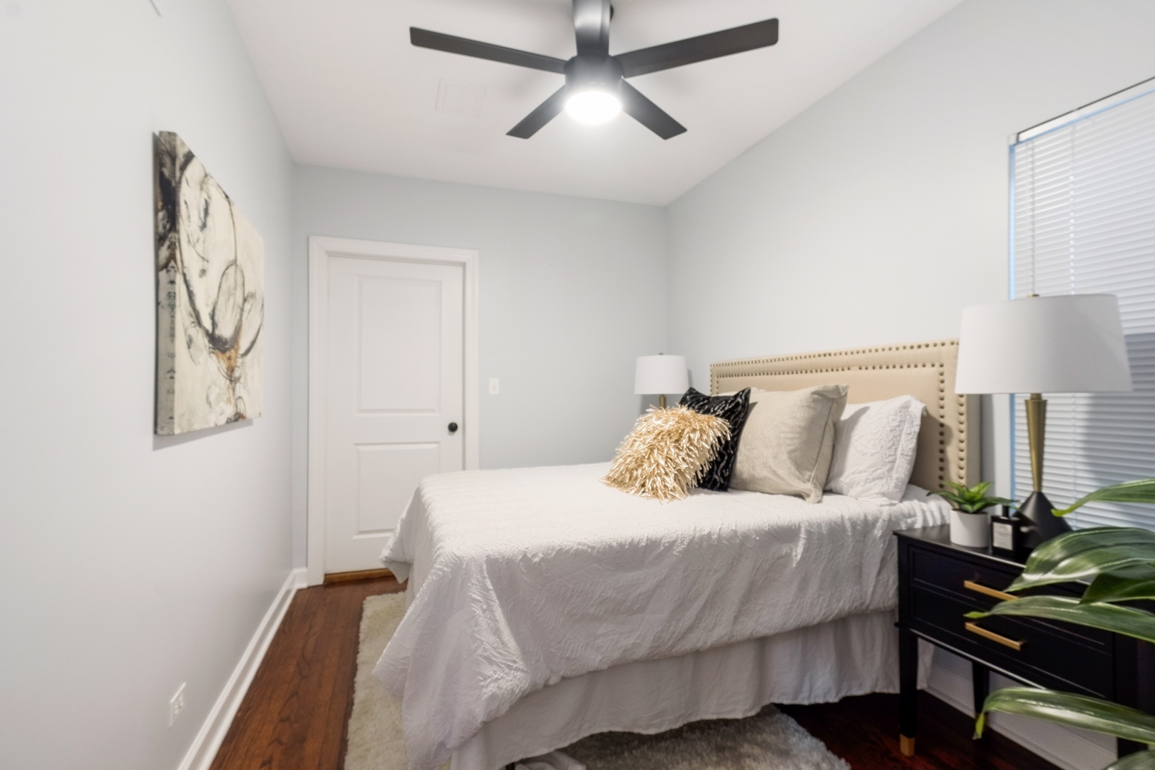 8040 S Harvard Avenue, Chicago, IL 60620