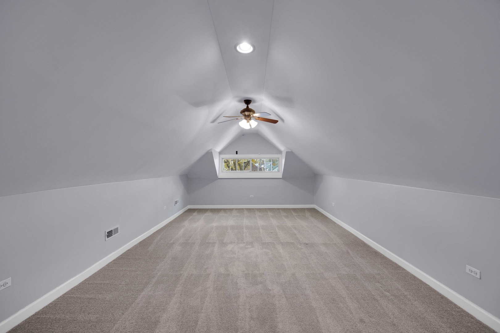 8040 S Harvard Avenue, Chicago, IL 60620