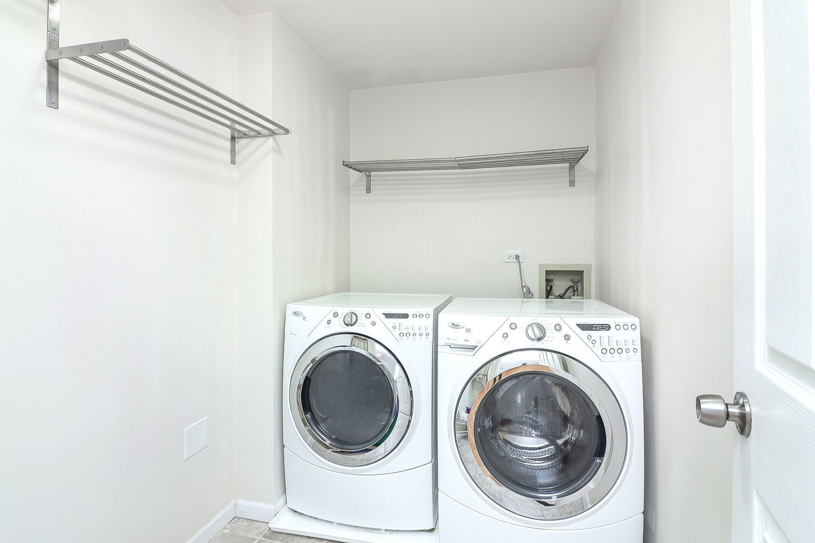 480 Village Green Road, Naperville, IL 60540