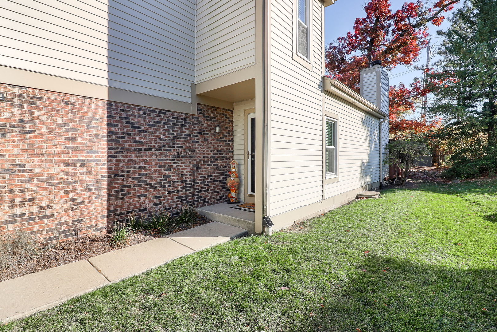 480 Village Green Road, Naperville, IL 60540