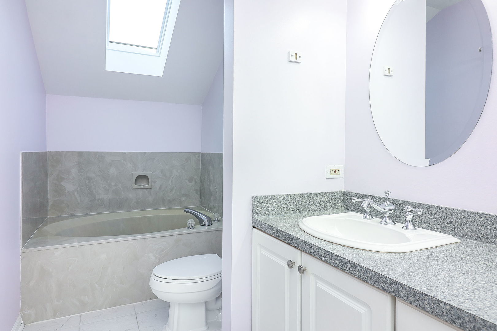 480 Village Green Road, Naperville, IL 60540