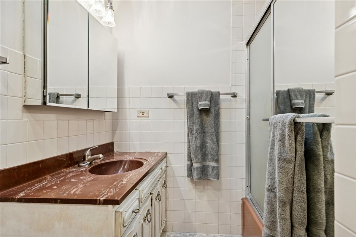 23565 N Park Road, Lake Zurich, IL 60047