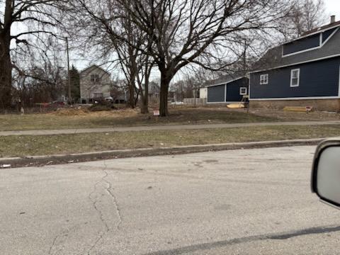 5619 S Perry Avenue, Chicago, IL 60621