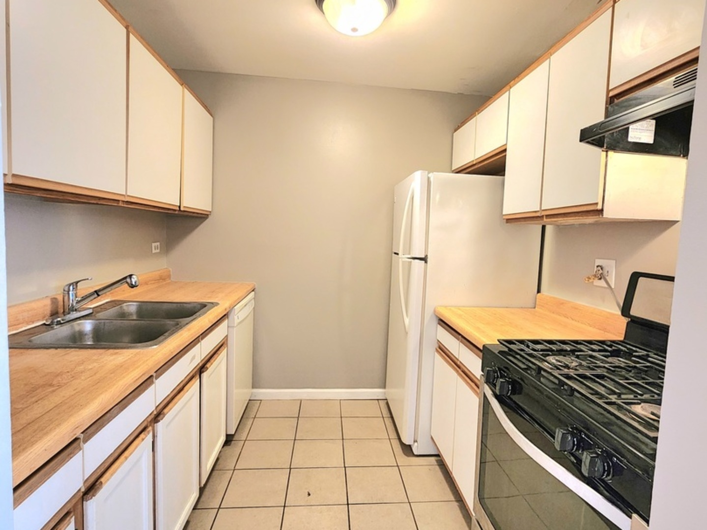 9950 S 84th Terrace #2l5, Palos Hills, IL 60465