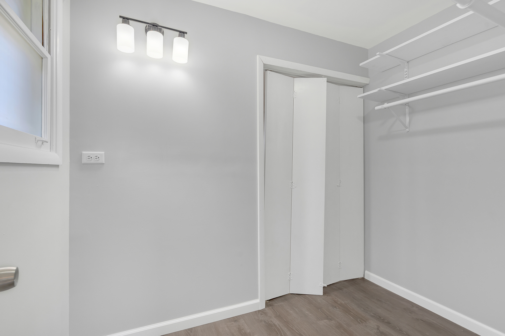 403 Arrowhead Trail, Carol Stream, IL 60188