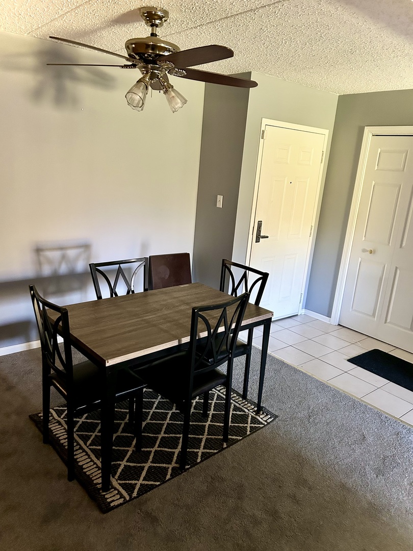 18600 Village West Drive #206, Hazel Crest, IL 60429