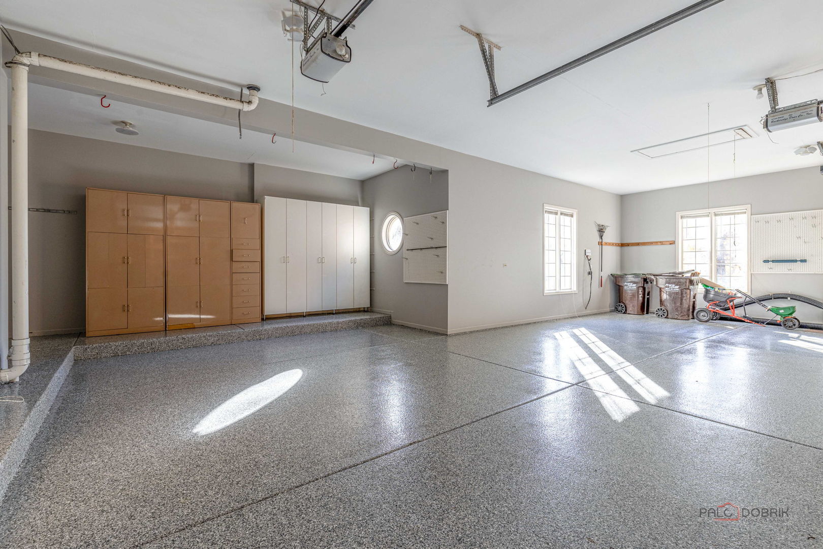 12 RIDERWOOD Road, North Barrington, IL 60010