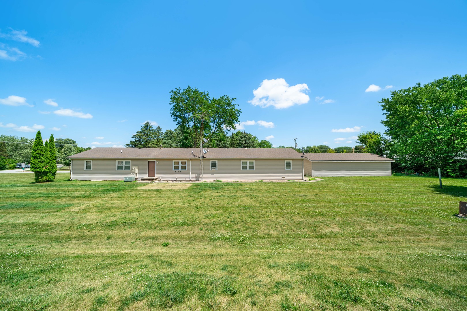 1610 Suydam Road, Sandwich, IL 60548